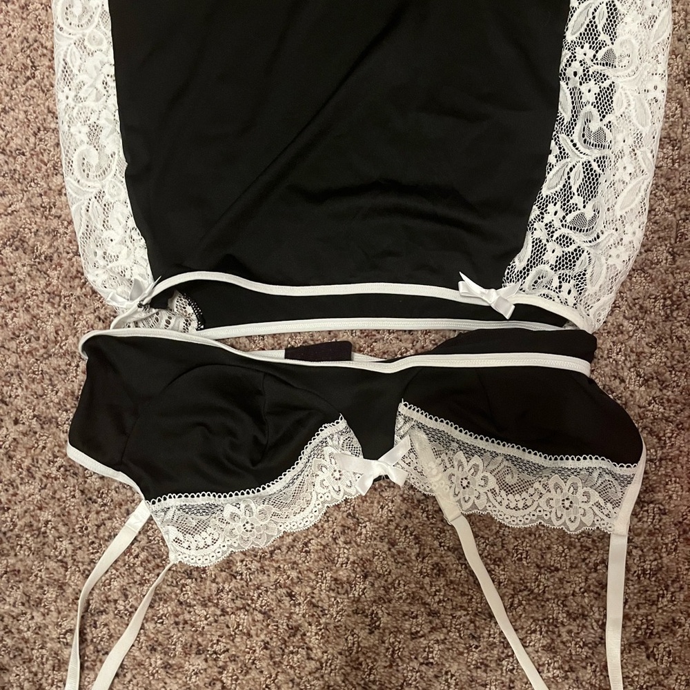 Elegant Black and White Lace Sleepwear Set